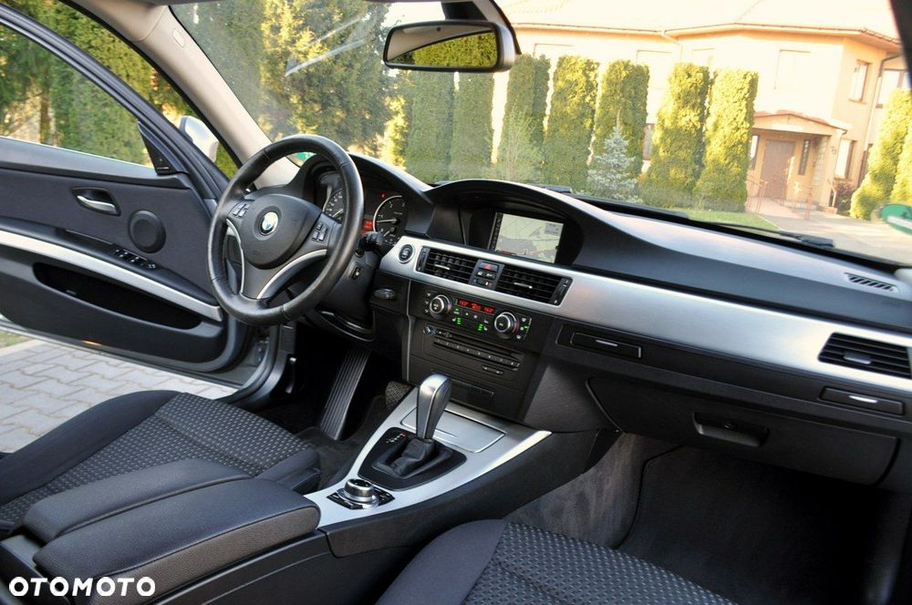 BMW Seria 3 - 25