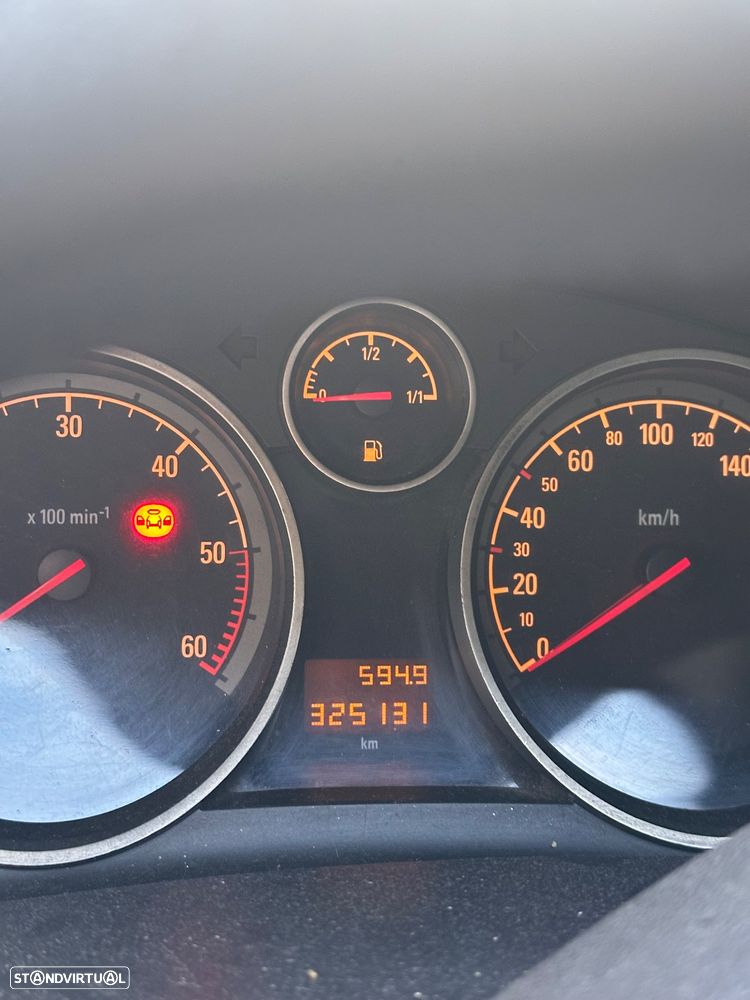 Opel Astra Caravan - 11