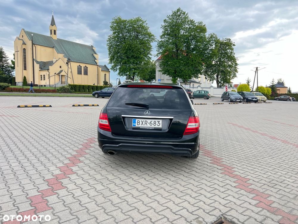 Mercedes-Benz Klasa C 220 (BlueTEC) d BlueEFFICIENCY Edition 7G-TRONIC Avantgarde - 8