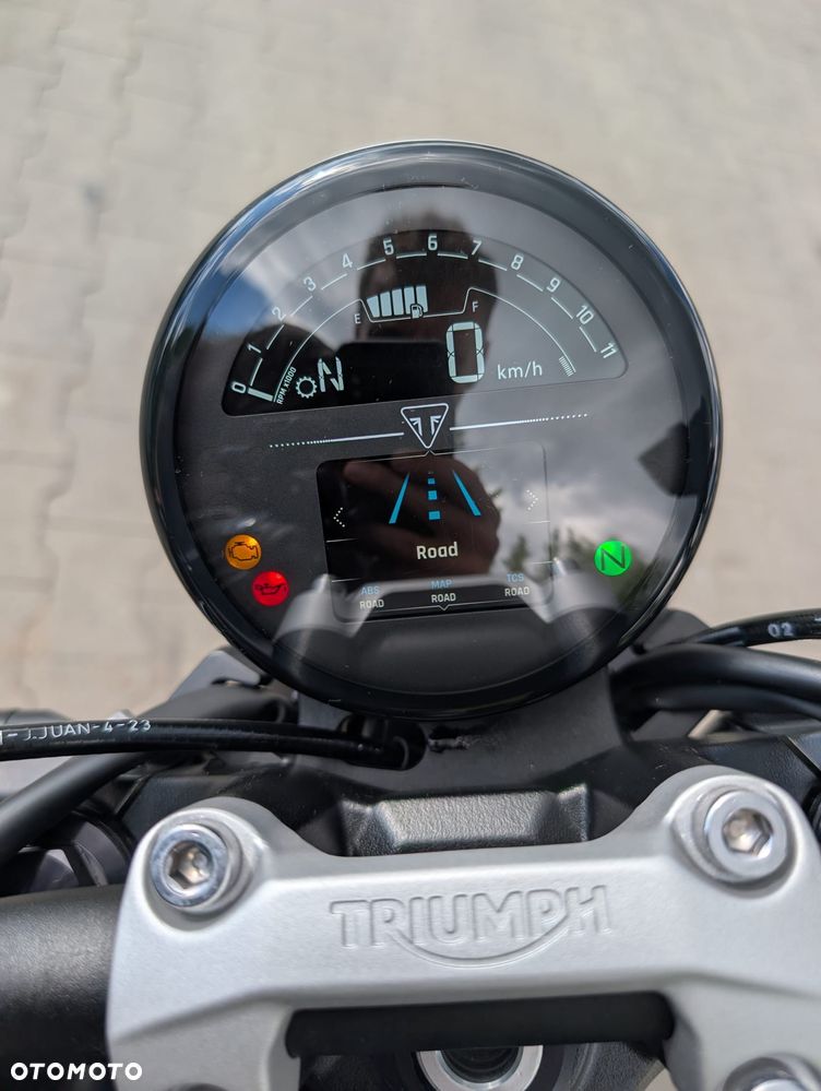 Triumph Trident - 4