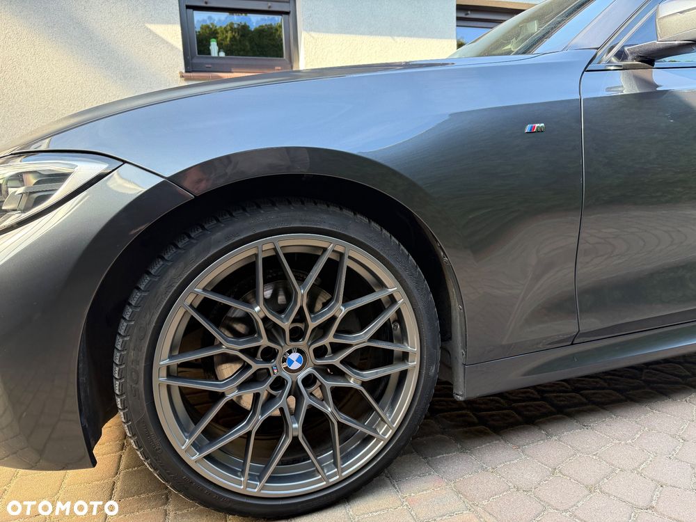 BMW Seria 3 320d xDrive Edition M Sport Shadow - 8