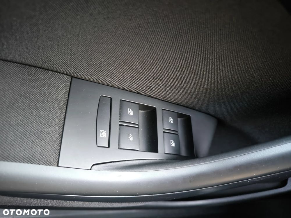 Opel Astra 1.4 T Active - 10