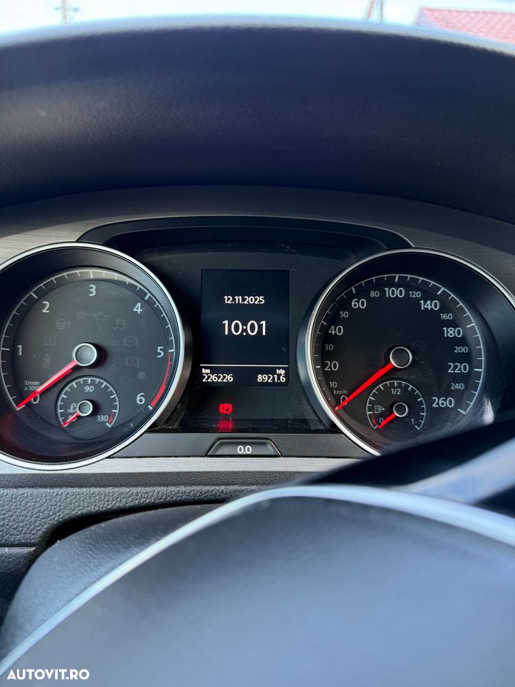 Volkswagen Golf 1.6 BlueTDI DSG Comfortline - 4