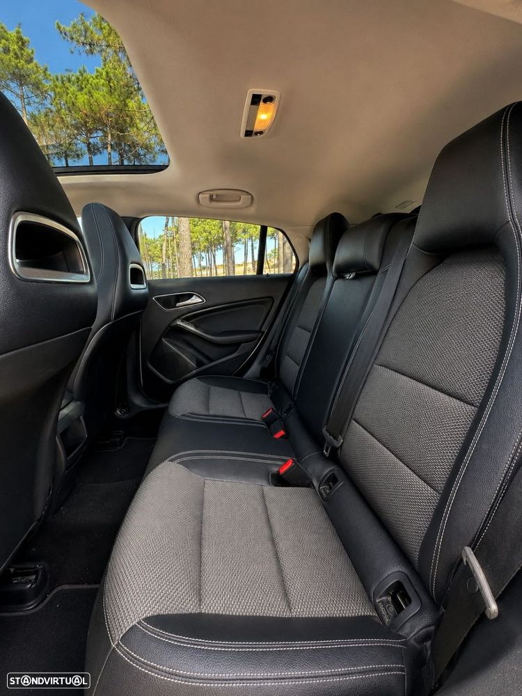 Mercedes-Benz CLA 200 - 13