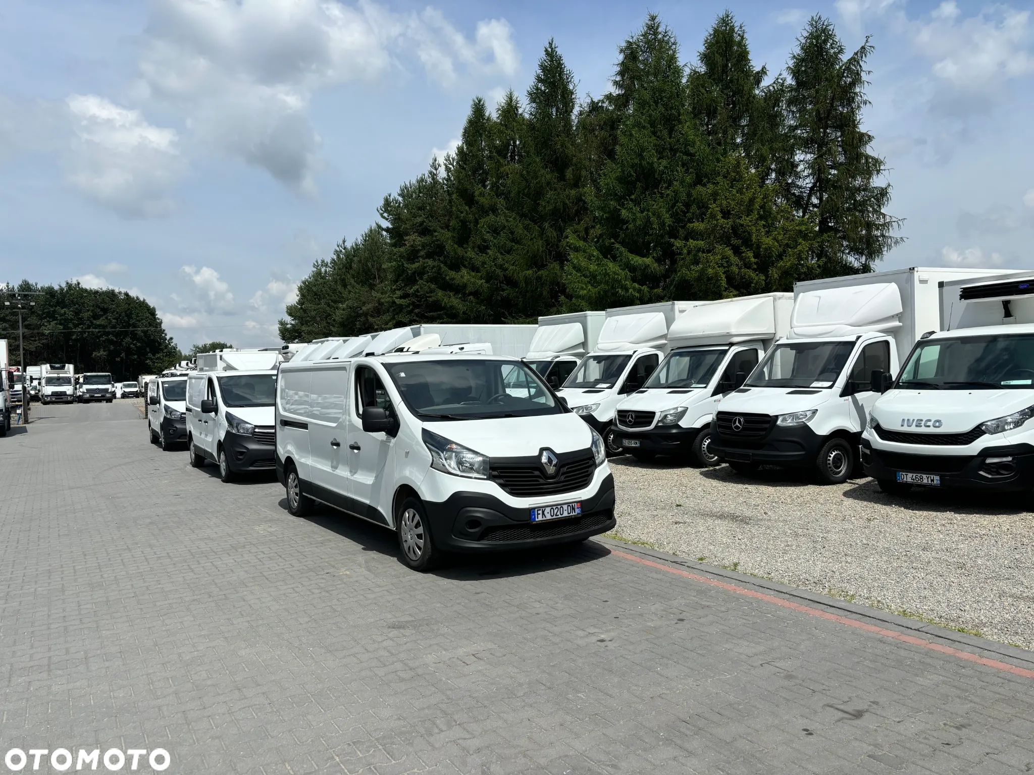 Renault TRAFIC - 1