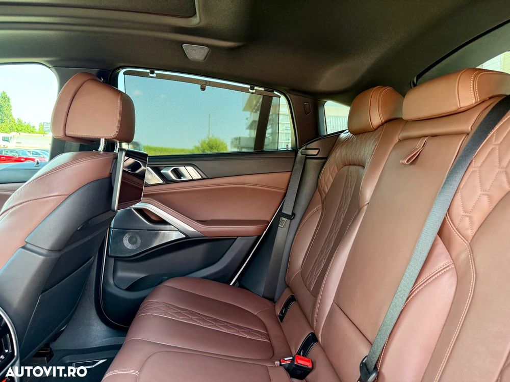 BMW X6 xDrive40i - 27