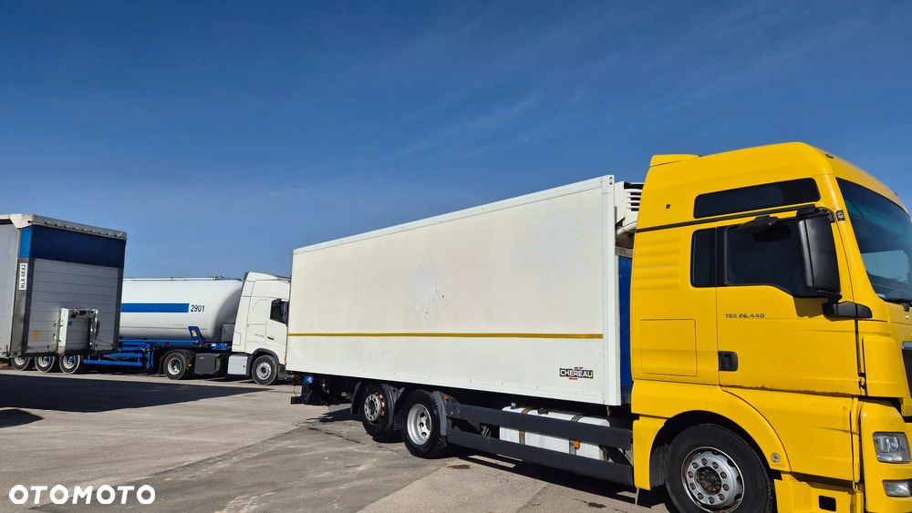 Volvo FH 500 6x2 Izoterma solówka tandem bdf rama podwozie - 2