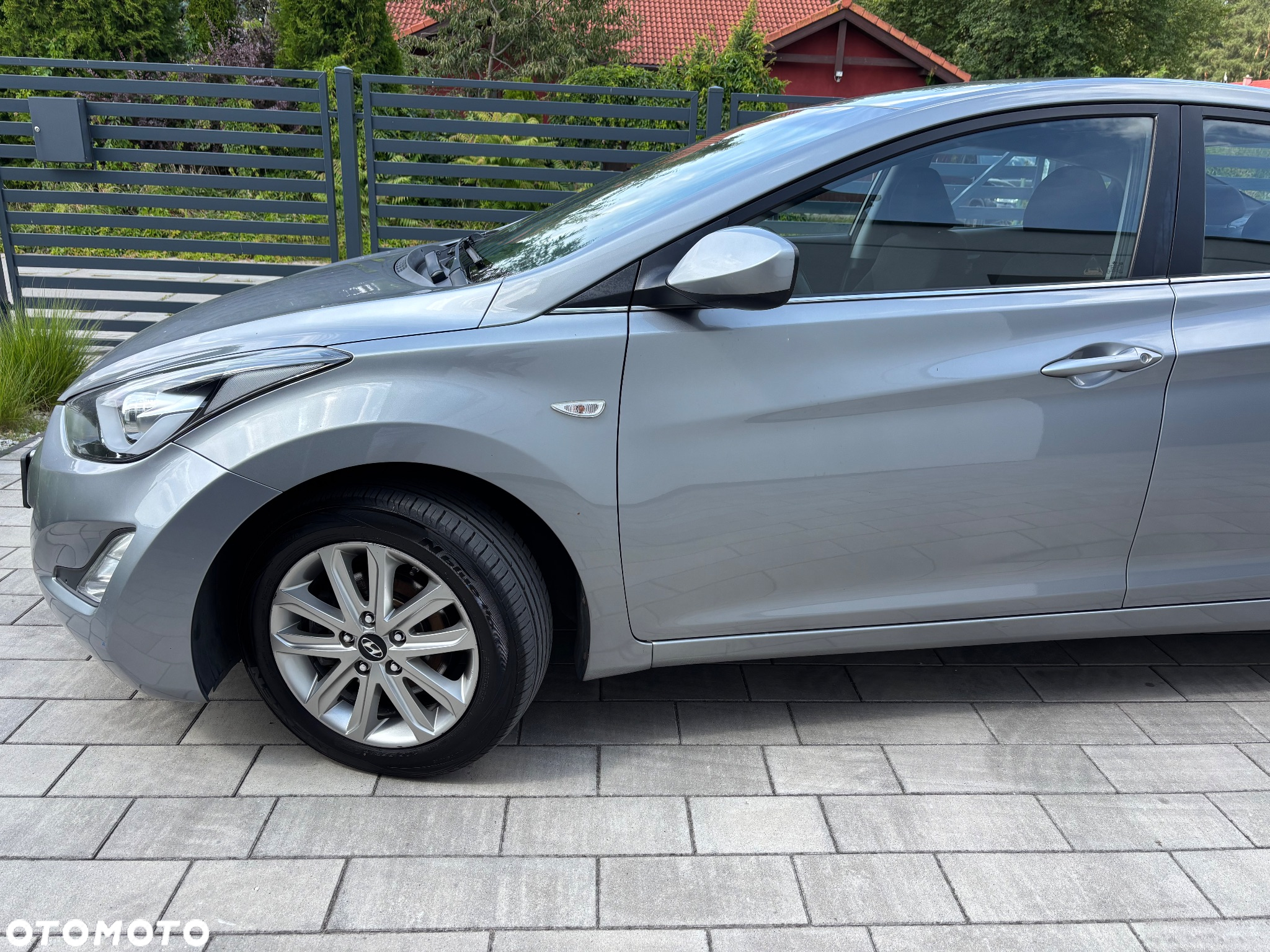 Hyundai Elantra 1.6 Comfort - 3