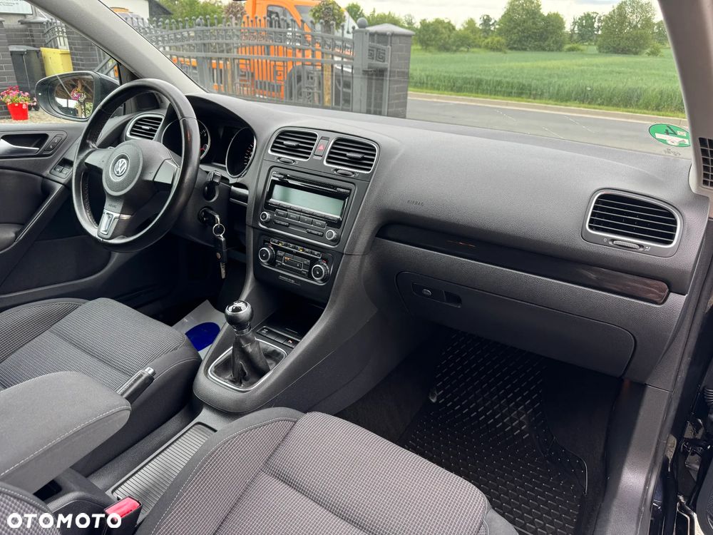 Volkswagen Golf 1.6 Comfortline - 15
