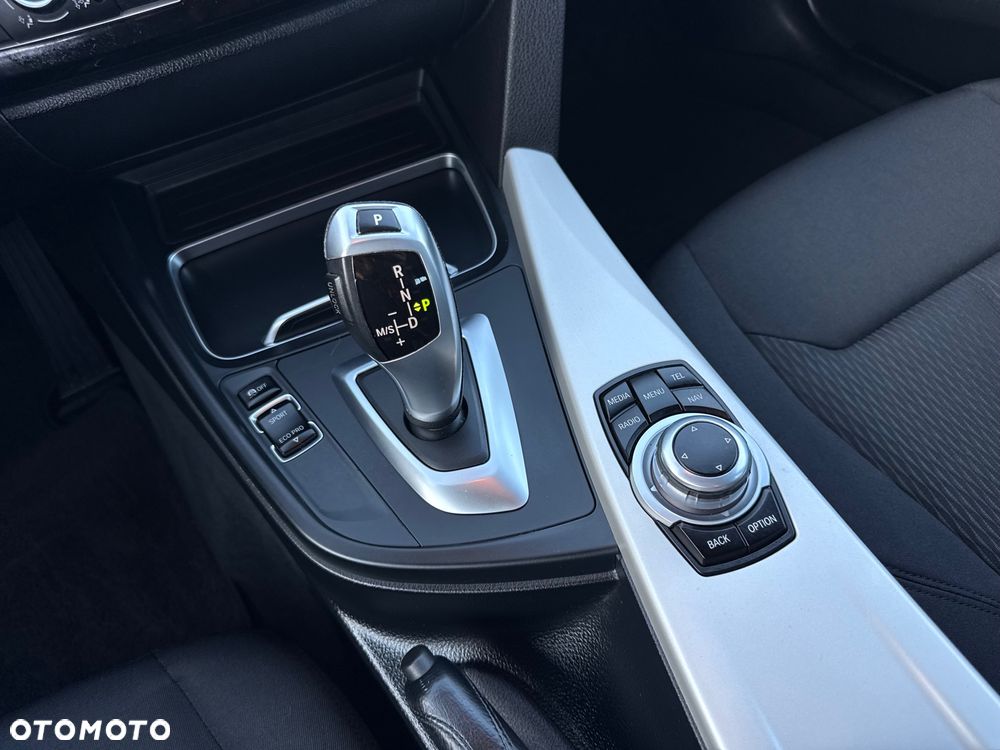 BMW Seria 3 316d Sport Line - 7
