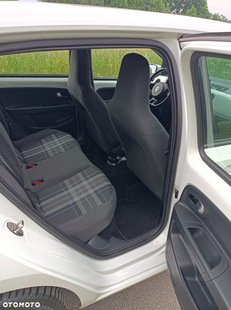 Volkswagen up! club - 9