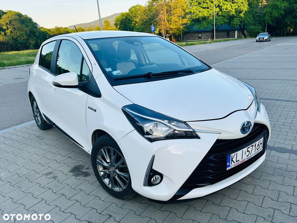 Toyota Yaris Hybrid 100 Premium EU6 - 28