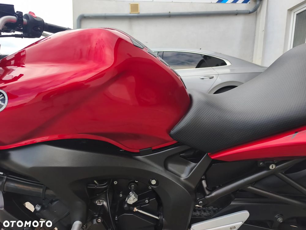 Yamaha FZ6 - 12