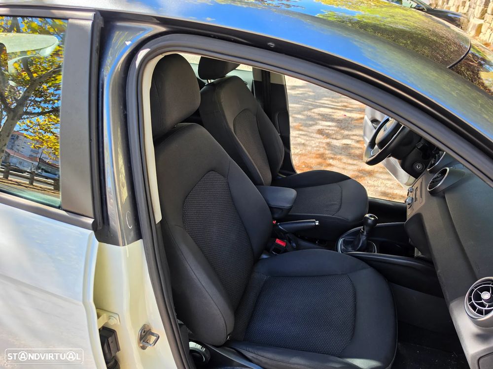 Audi A1 Sportback 1.6 TDI Advance - 15