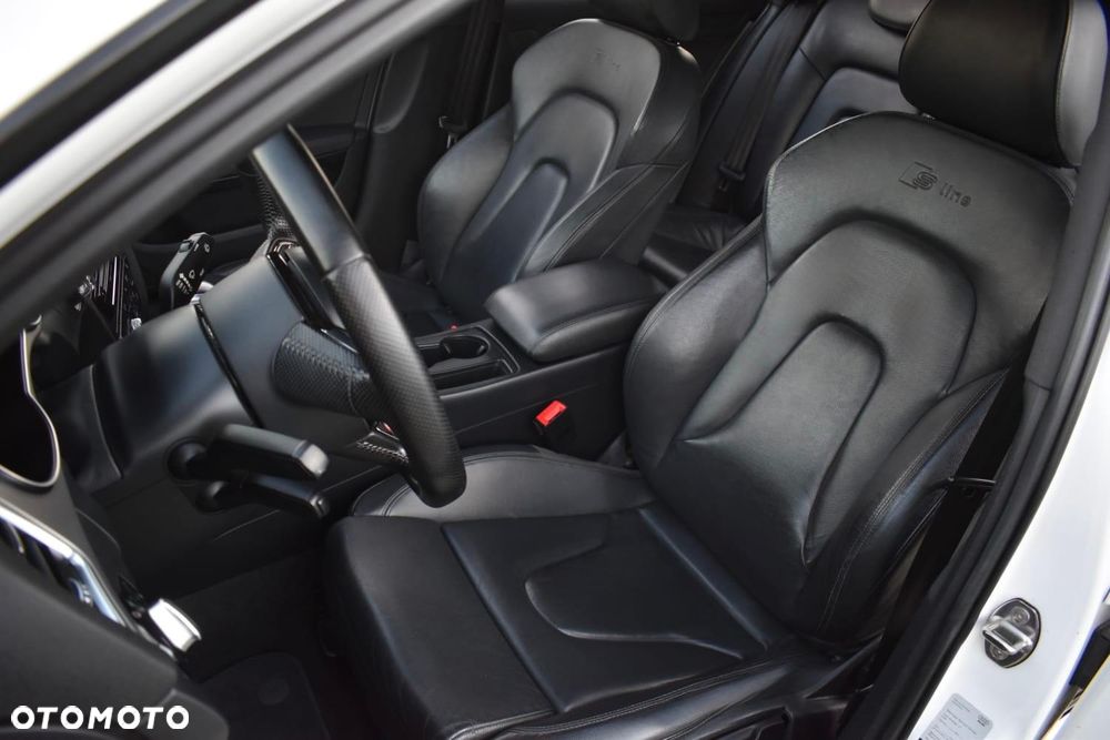 Audi A4 Limousine - 15