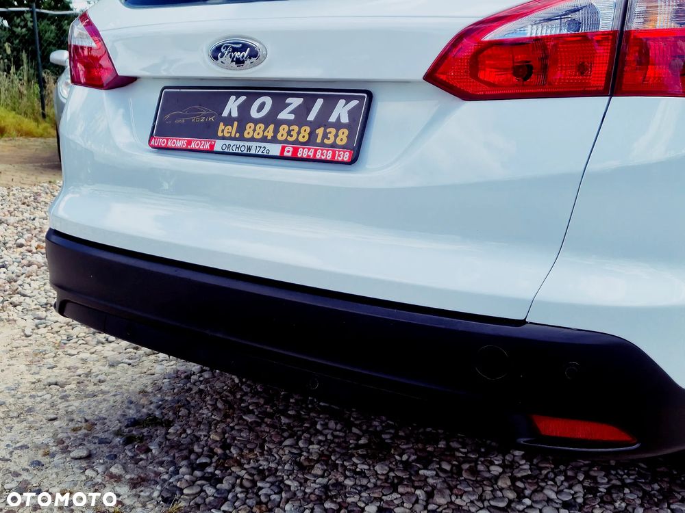 Ford Focus 1.6 TDCi DPF SYNC Edition - 12