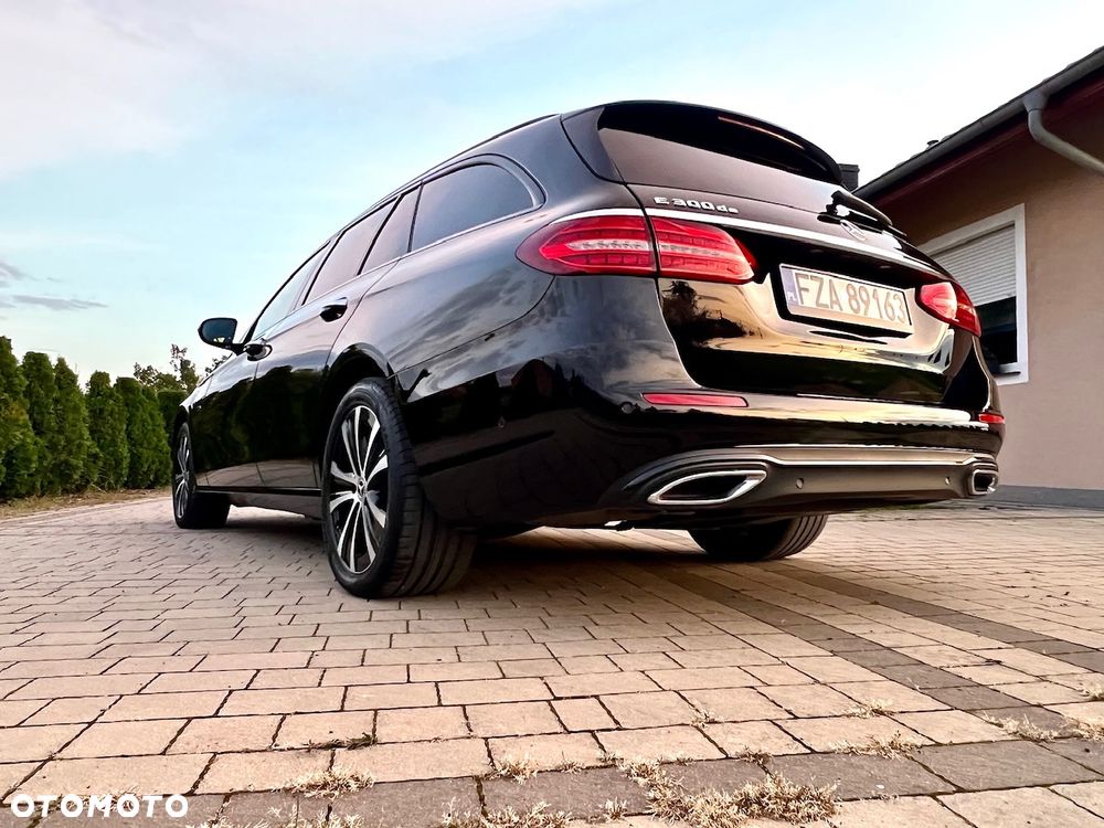 Mercedes-Benz Klasa E 220 d 4Matic 9G-TRONIC Avantgarde - 15