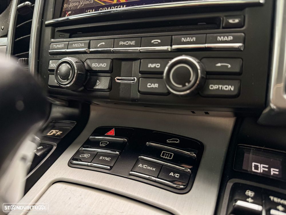 Porsche Cayenne - 47