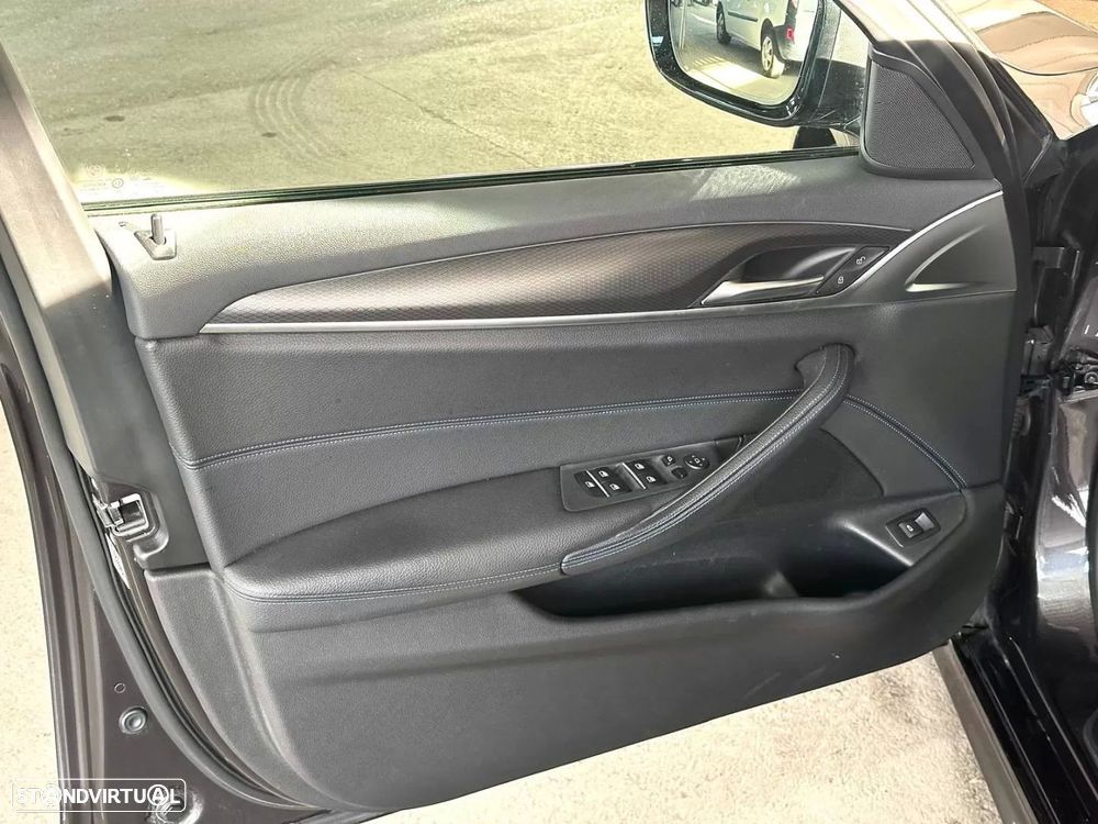 BMW 520 d Pack M Auto - 10