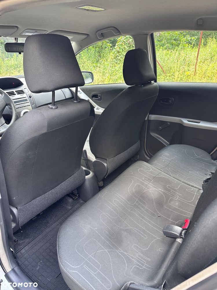 Toyota Yaris 1.0 Luna - 7