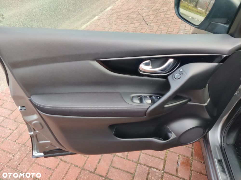 Nissan Qashqai 1.2 DIG-T Xtronic 360 - 21