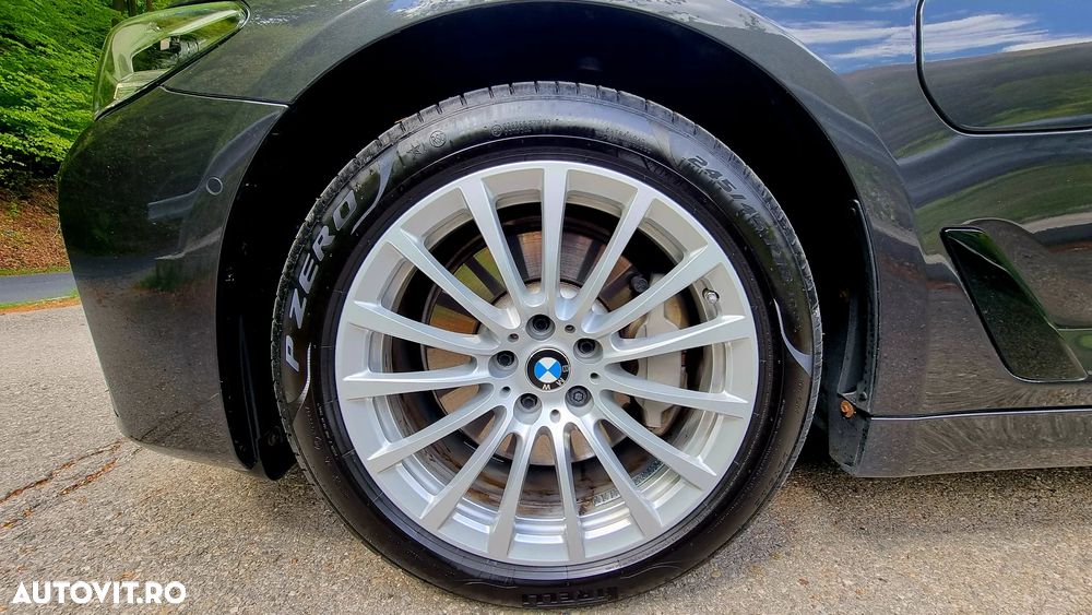 BMW Seria 5 530e Aut. Luxury Line - 14