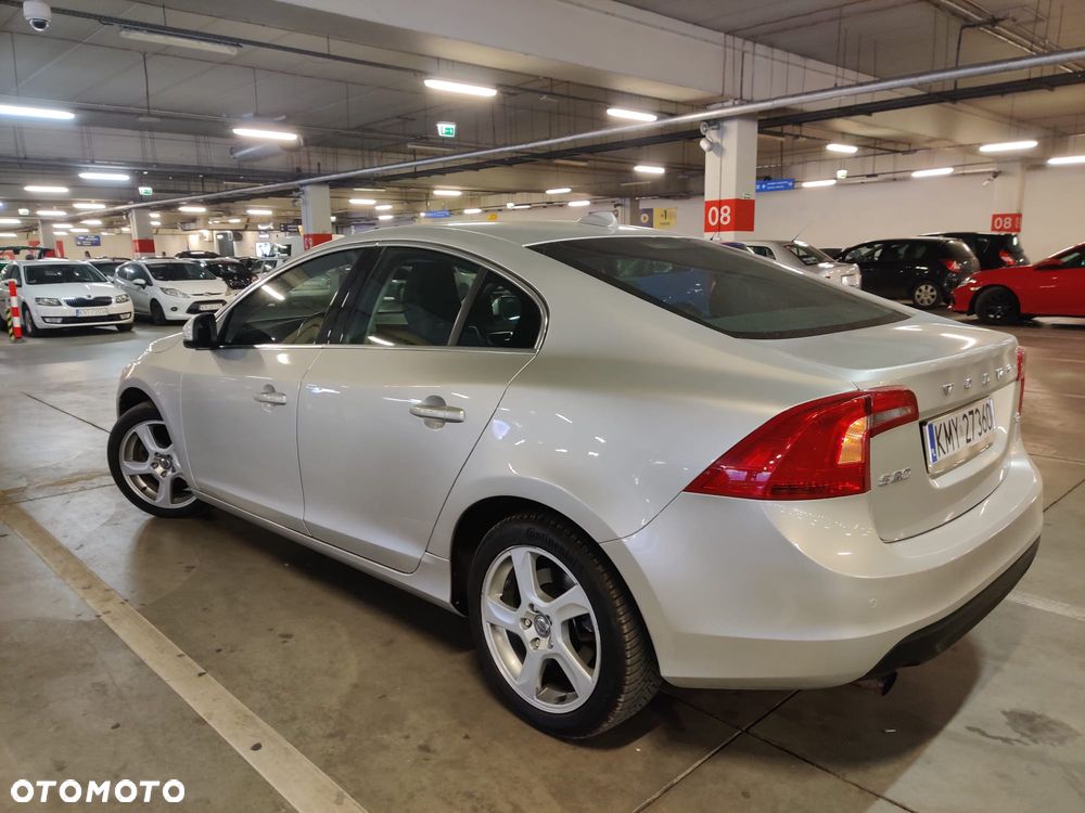 Volvo S60 D2 - 5