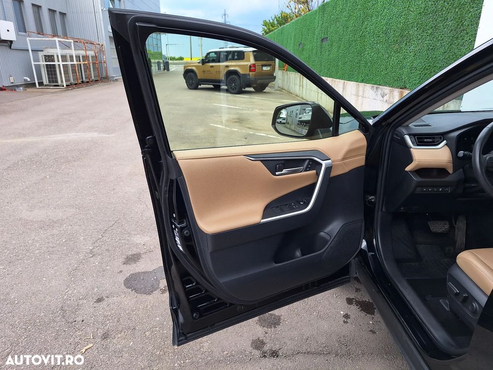 Toyota RAV4 - 5
