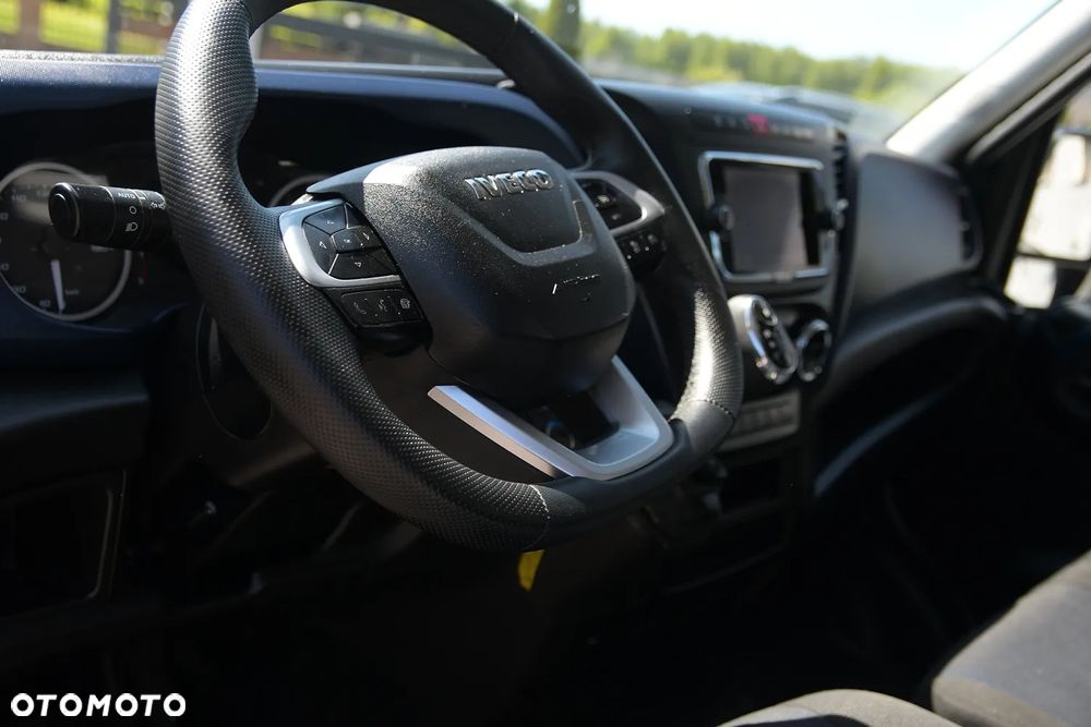 Iveco DAILY 35-180 3.0 Diesel 180KM * SKRZYNIA * HiMATIC * FULL BOGATE! * IDEALNY STAN! - 23