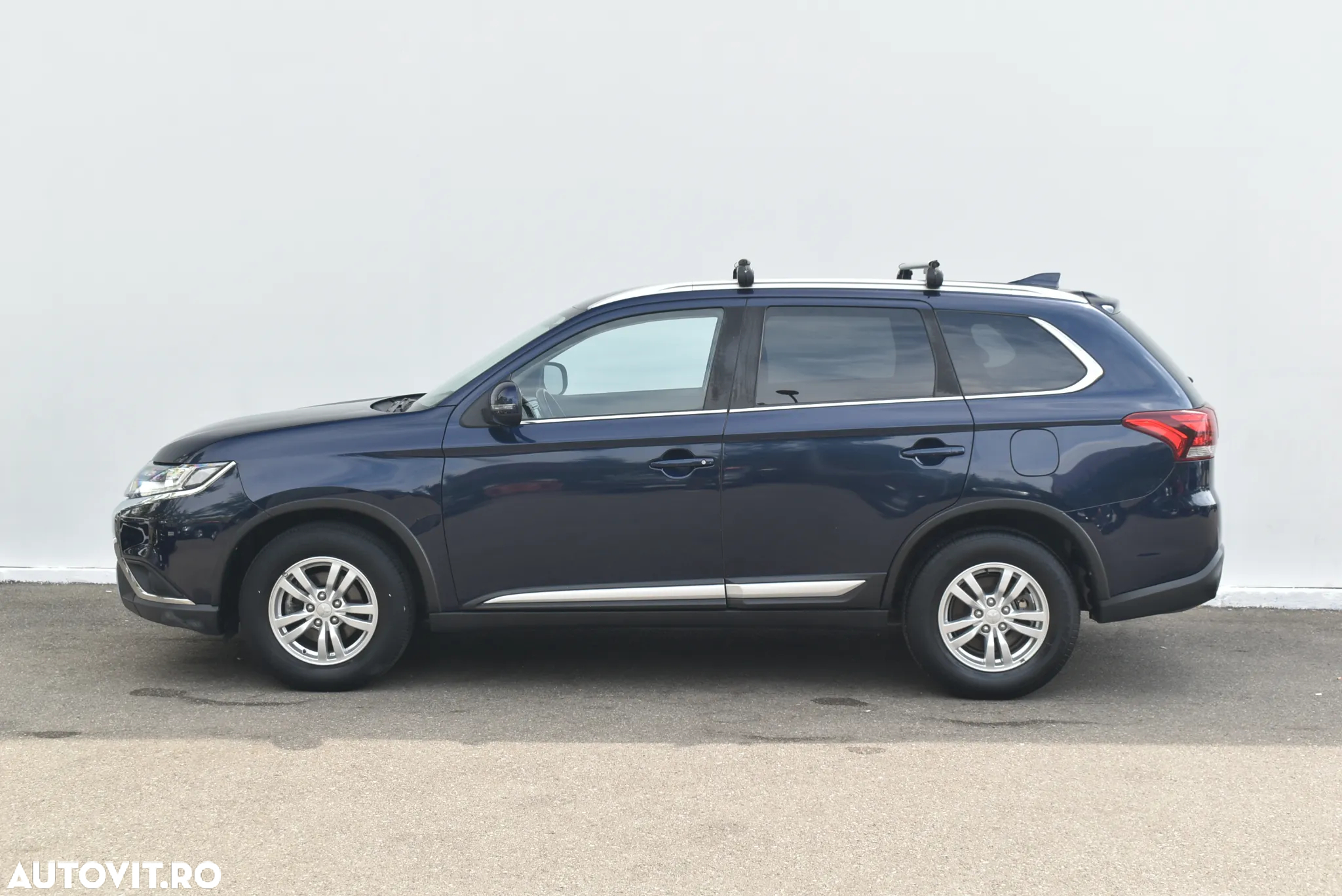 Mitsubishi Outlander 2.0L AS&G CVT Invite - 9