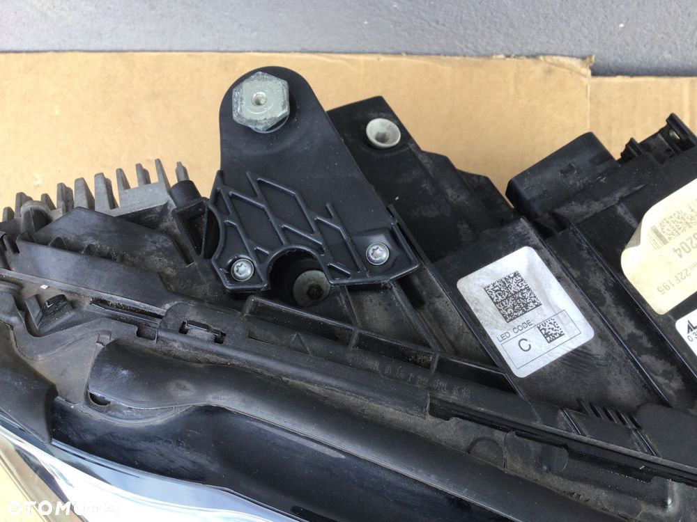 Lampa przednia prawa Mercedes C klasa 205 Full Led - 5