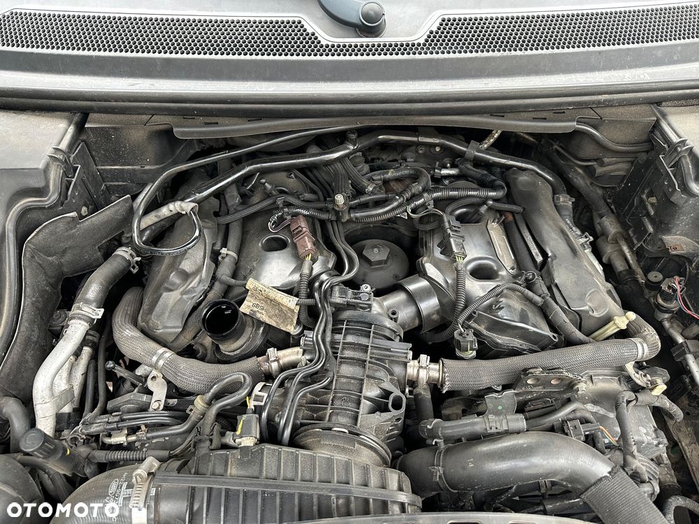 Land Rover Discovery 3.0D V6 HSE - 14