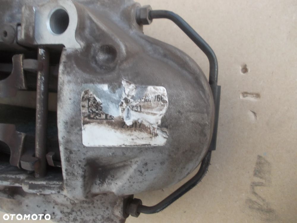 Zacisk przód lewy  Alfa Romeo Stelvio - 12