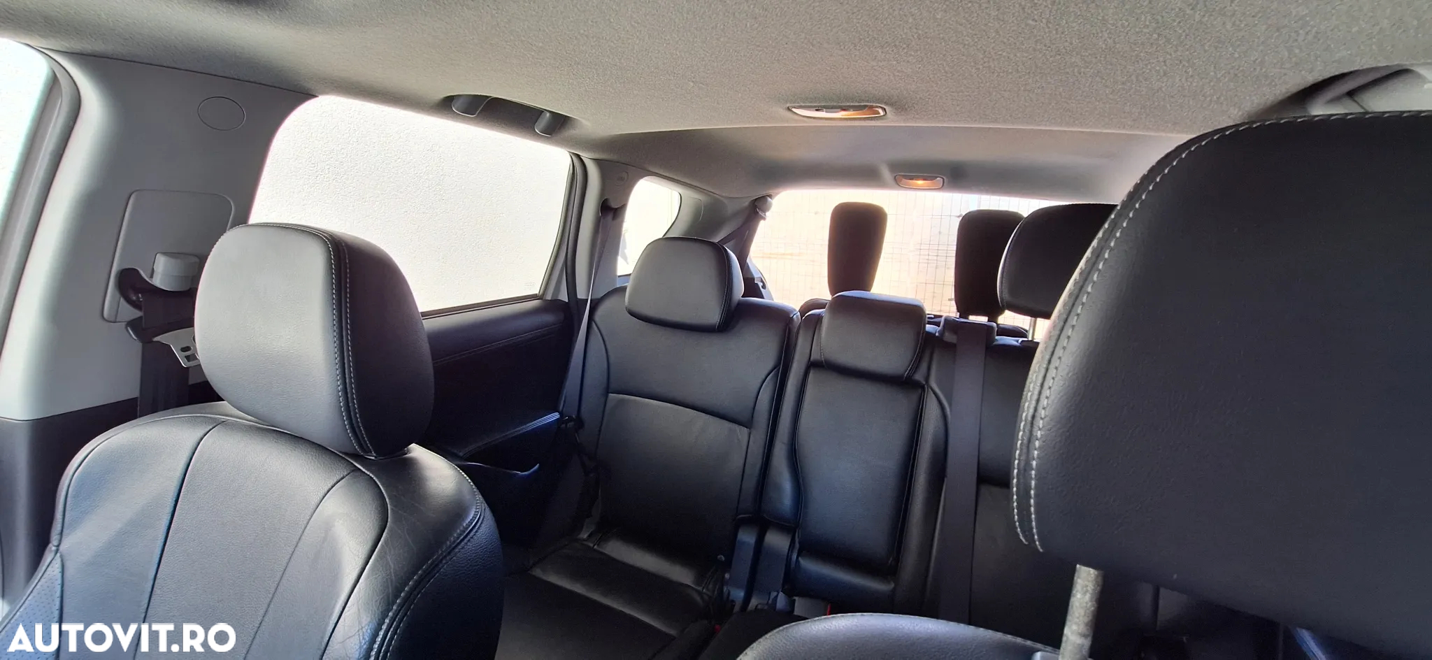 Mitsubishi Outlander - 9