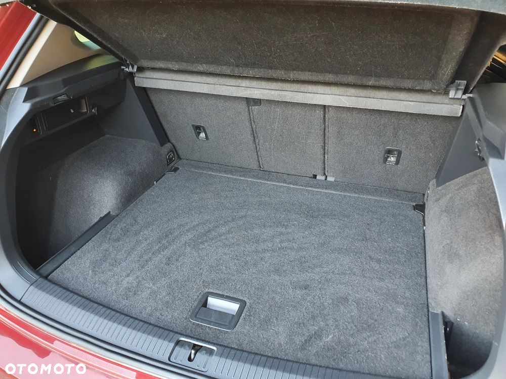 Volkswagen Tiguan - 36