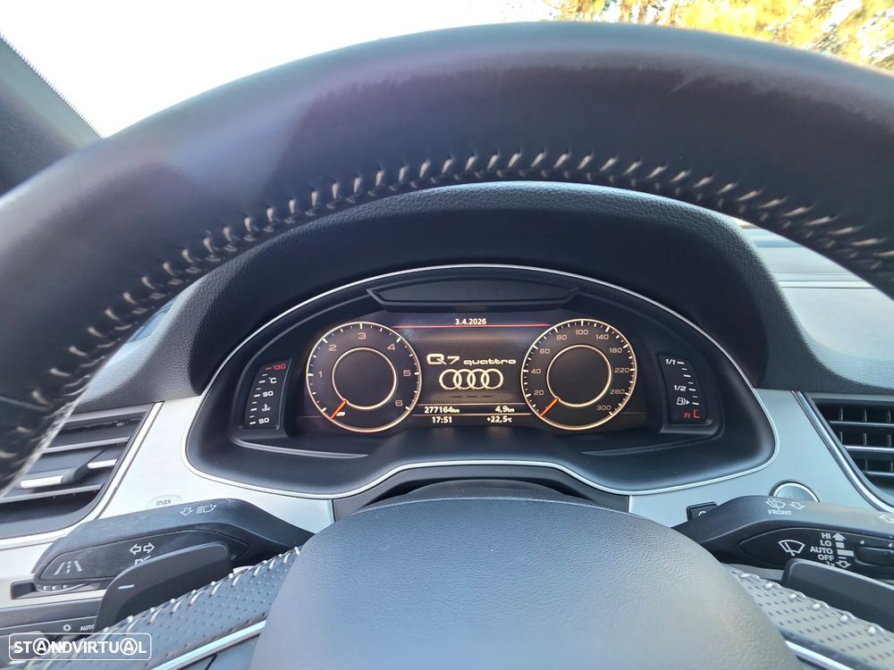 Audi Q7 3.0 TDI quattro S-line Tiptronic 7L - 25