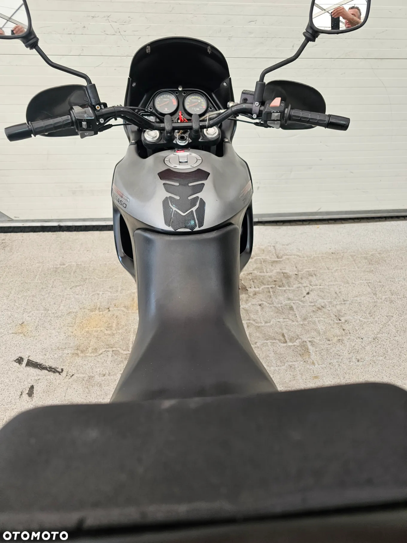 Aprilia Pegaso - 30