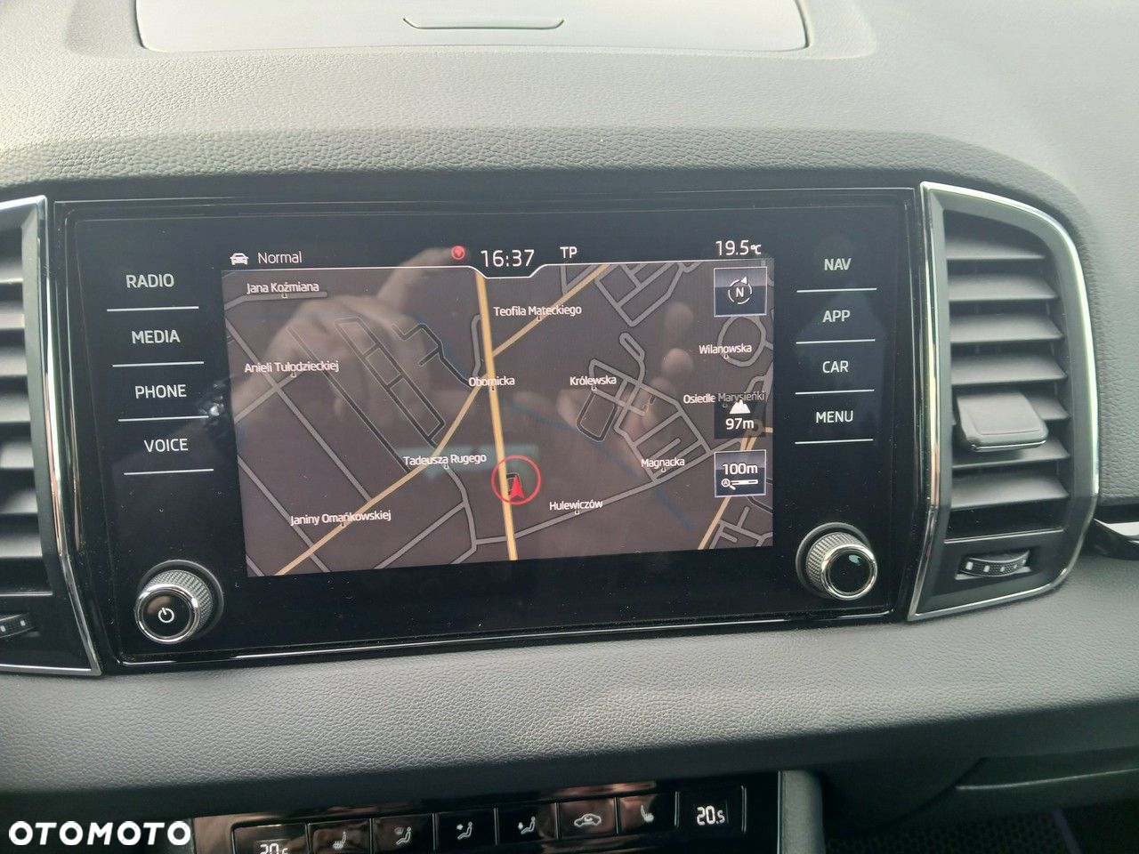 Skoda Karoq 1.5 TSI ACT 4x2 Sportline DSG - 13