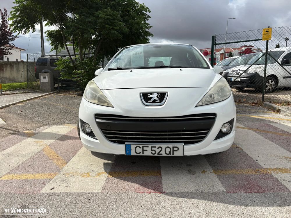 Peugeot 207 90 HDi FAP (Blue Lion) 99G - 2