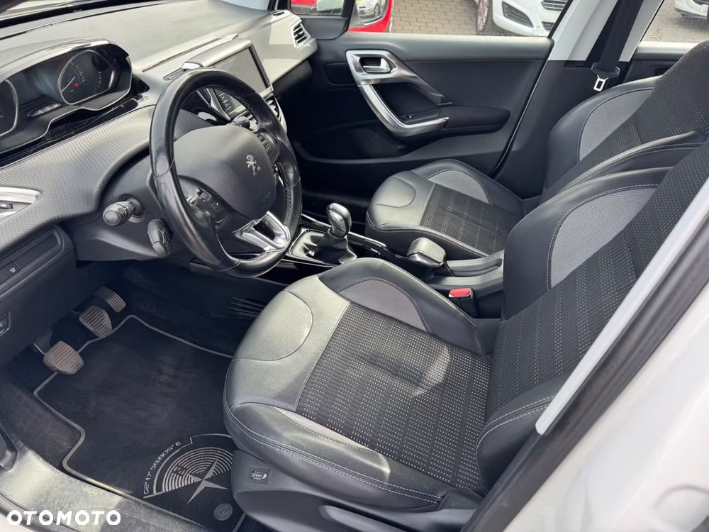 Peugeot 2008 PureTech 110 Stop&Start Allure - 17