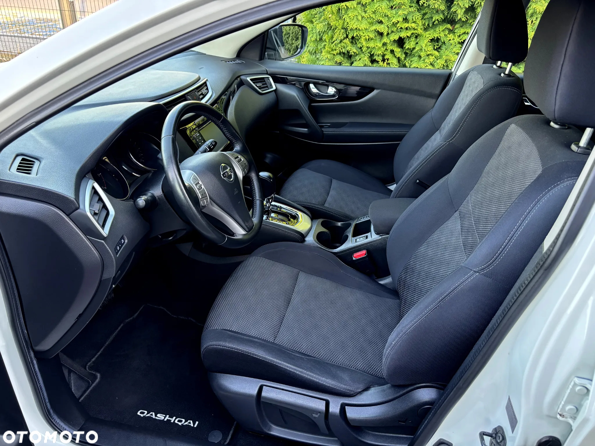 Nissan Qashqai 1.6 dCi Xtronic ACENTA - 11