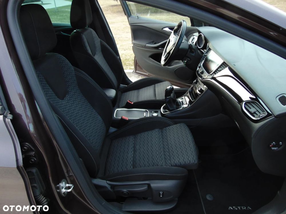 Opel Astra 1.4 Turbo Innovation - 10