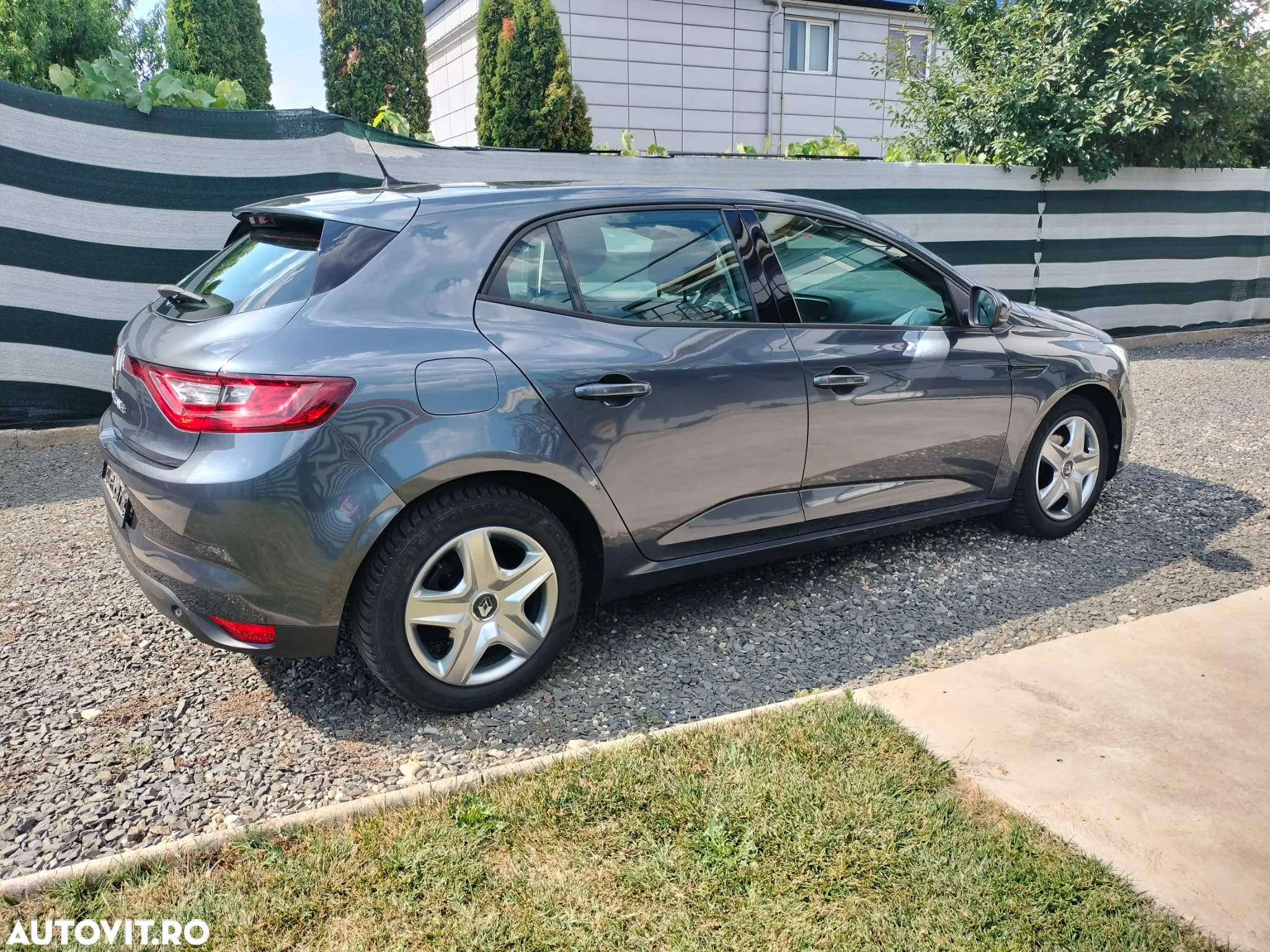 Renault Megane - 2