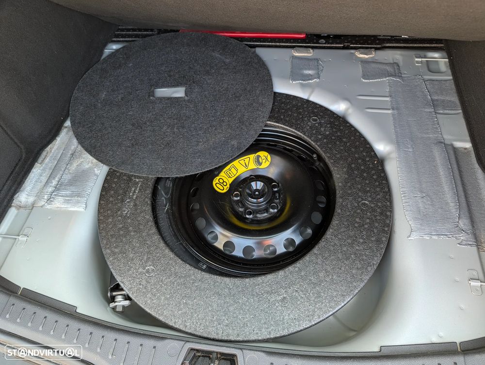 Ford Focus SW 1.0 EcoBoost S&S TITANIUM DESIGN — fotografia 24
