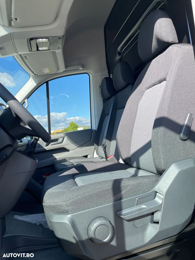 Volkswagen Crafter - 11