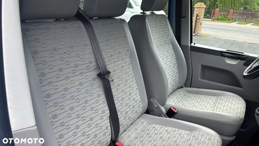 Volkswagen Transporter T5 - 23