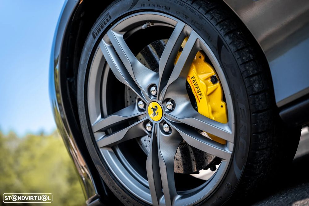 Ferrari Portofino 3.9 Twin-Turbo V8 - 6