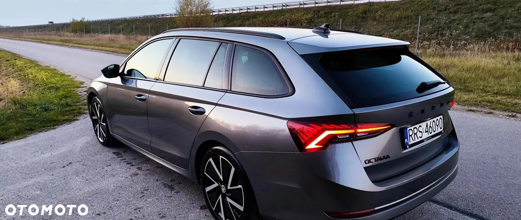 Skoda Octavia 2.0 TDI Style DSG - 11