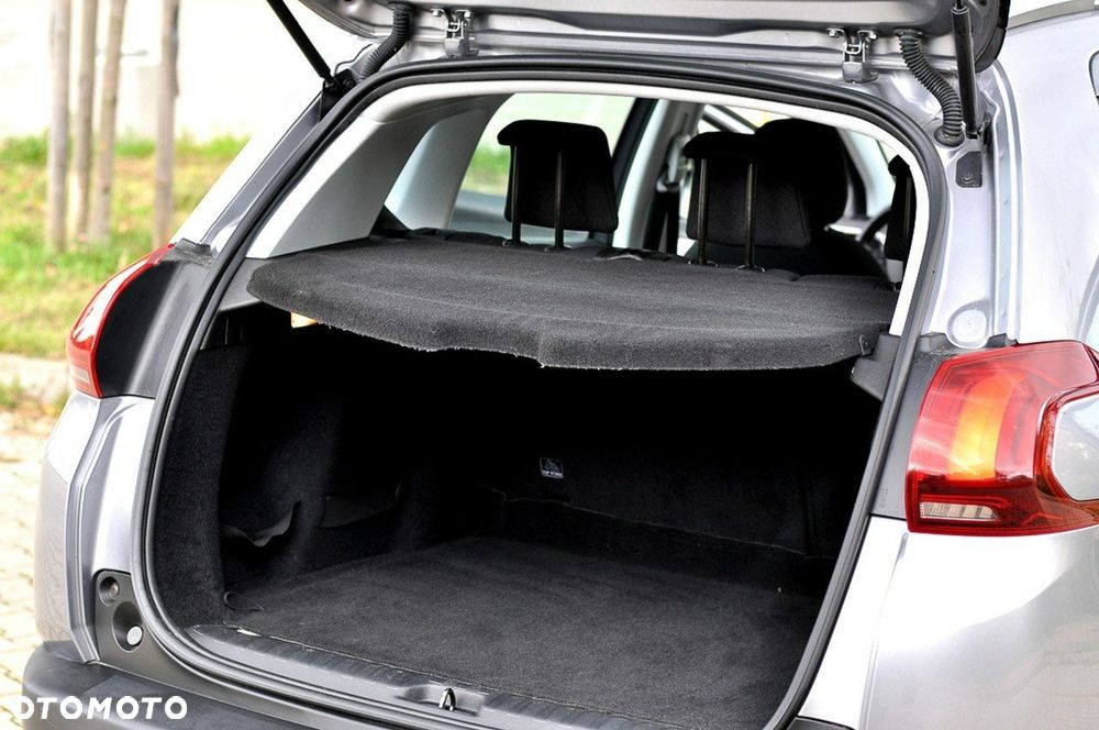 Peugeot 2008 1.2 Pure Tech Active S&S - 33