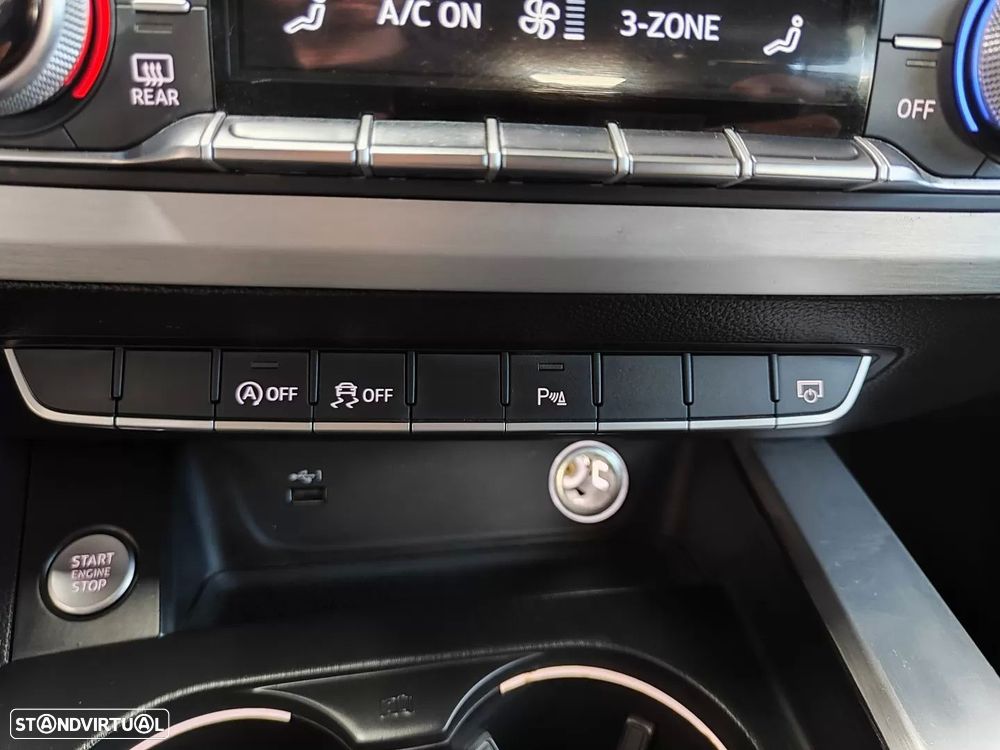 Audi A4 Avant 2.0 TDI DPF multitronic S line Sport Pack - 33